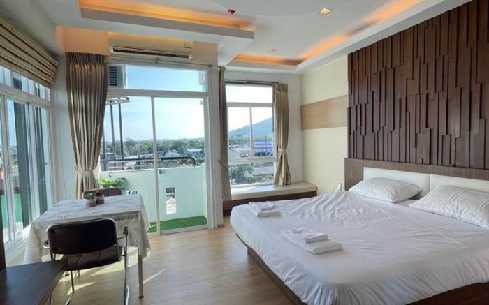 Perfect 1-bedroom studio with 180° view