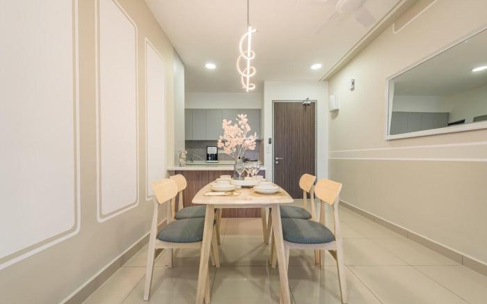 Pure White Home 8pax M Vertica MRT Infinity Pool