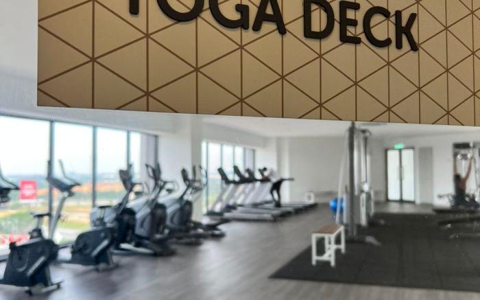 Room suite for couple