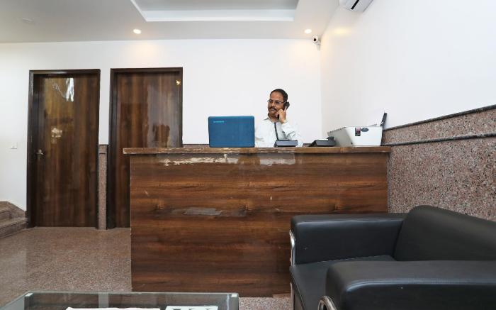 Hotel O by OYO Royal Stay