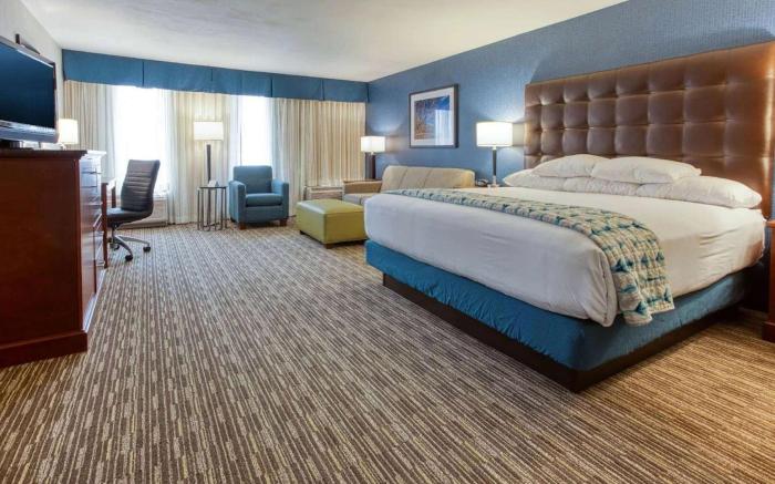 Heritage Inn & Suites St. Louis/Fenton, Trademark by Wyndham