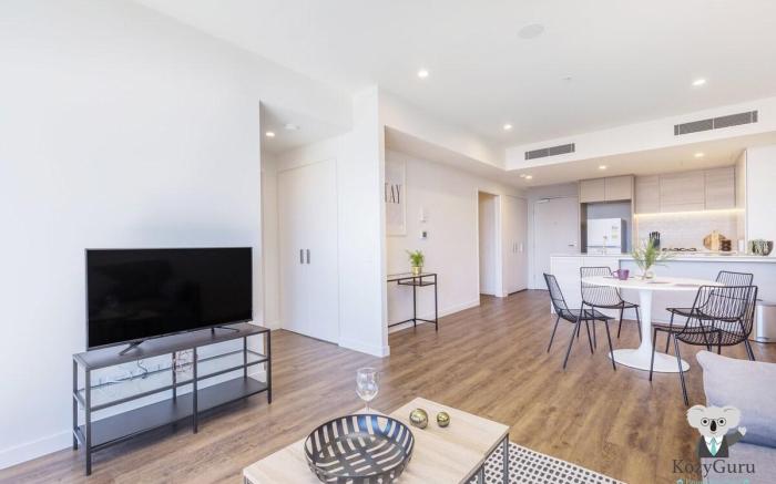 KozyGuru | South Brisbane | Luxury River View