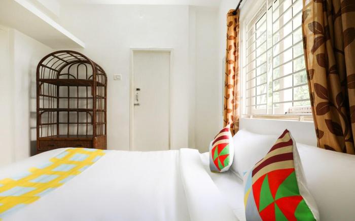 Cheerful 3 bedroom family home in serene space!
