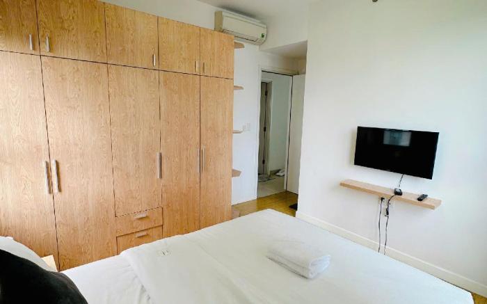 HHomes - 2BR City View & Pool at Masteri Thao Dien