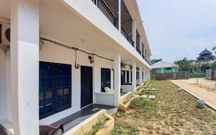 RedDoorz Syariah near Jamtos Lorong Hamba