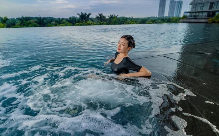 Luxury Apt 3Br 2WC, Bathsub & Sauna Lake View
