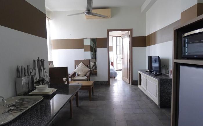 Daylight 1 bedroom Apartment