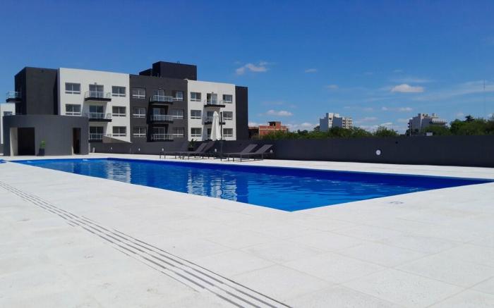 Lujo y confort con piscina! G&A Rent (108)