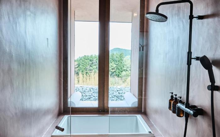Snow Peak YAKEI SUITE ABURAYAMA FUKUOKA