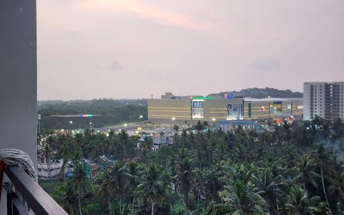 Sharon Holidays-Nr KIMS/LULU-2AC