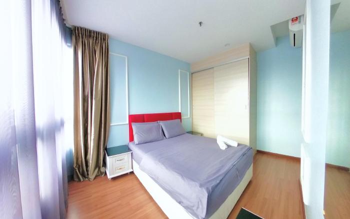 I-City Wifi+55" SmartTV, Car Park fit 9pax