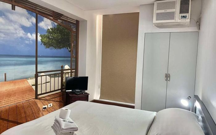 Deluxe Suite at Bel Air Soho D12Q14