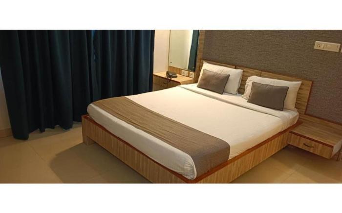 Hotel Arama Suites, Bengaluru