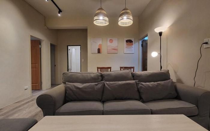Near Taipei 101, Xinyi District (Room 201)