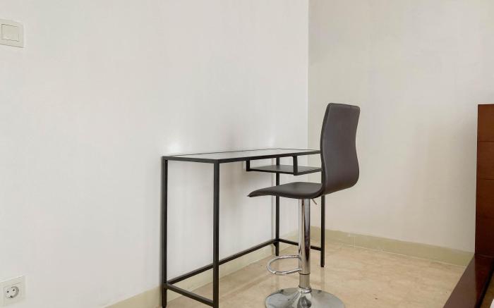 Simply Look 1BR L'Avenue Pancoran Apt By Travelio