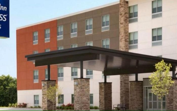 Holiday Inn Express & Suites Buford - Mall of Georgia By IHG