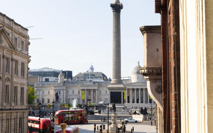Two-Bed City Centre flat 100m from Trafalgar sqr