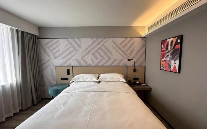 Borrman Hotel Shijiazhuang the MIXC Jiefang Square Metro Station