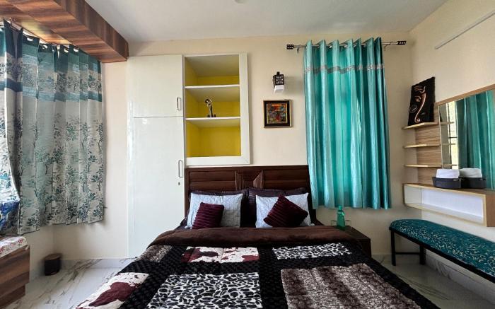 Rovers Suites - Elegant 2BHK Holiday Apartment
