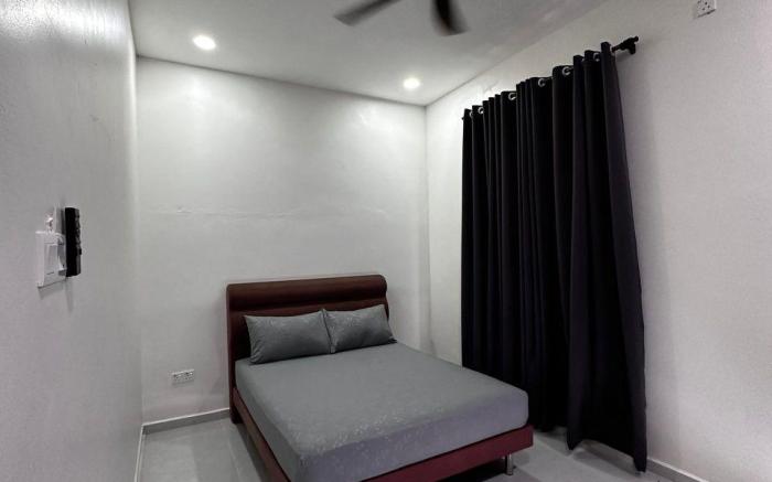Sea Glades Villa (Swimming Pool & Airport nearby)