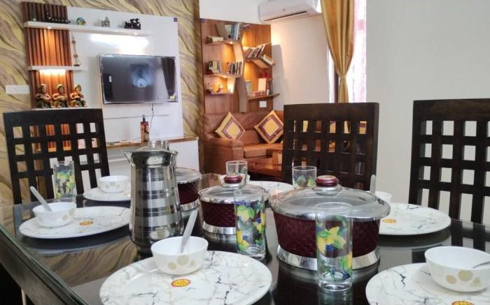 BnBBuddy 3 BHK Elegant Apartment in Lucknow