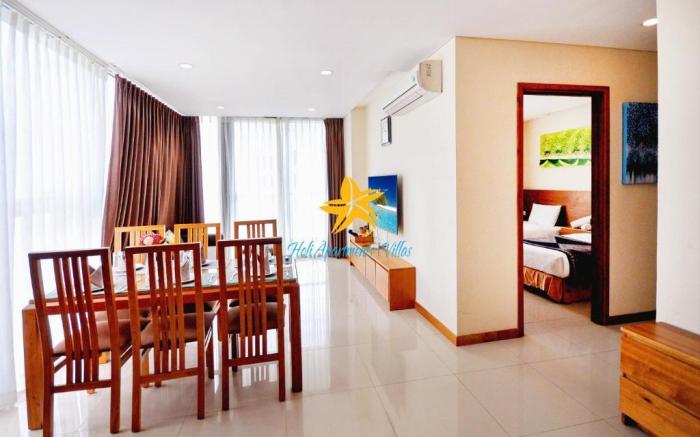 Spacious 2 bedroom apartment| OCEAN VIEW| Center