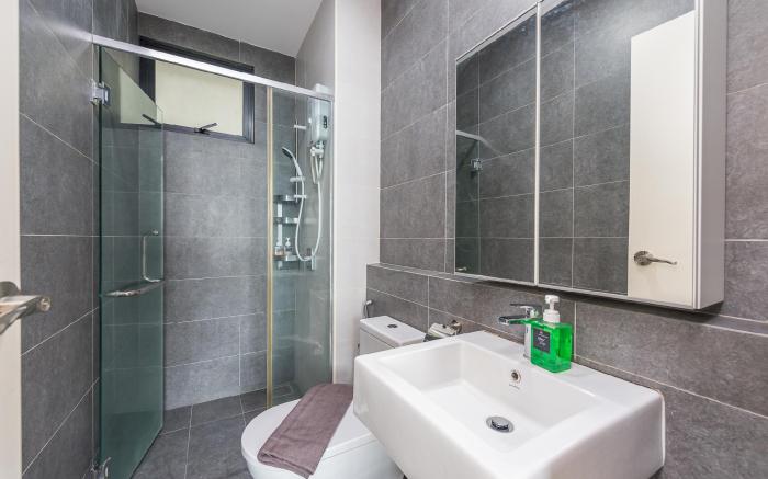 3BR Family Suite Nr Sunway Velocity & LRT Maluri