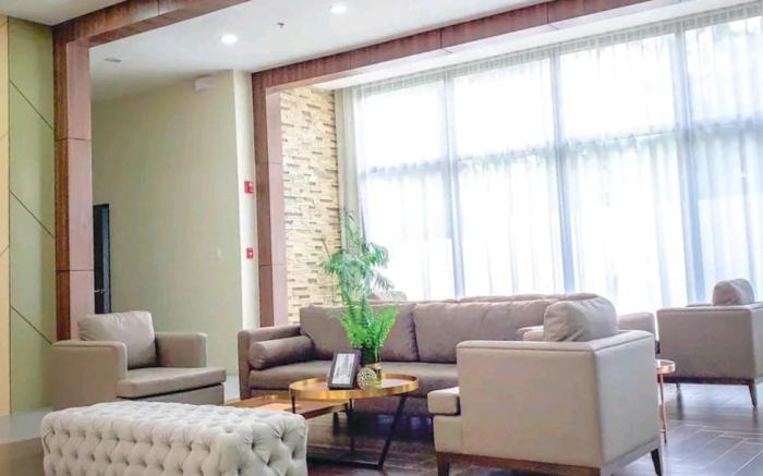 Chic and Sleek Studio at Brenthill Condominium 