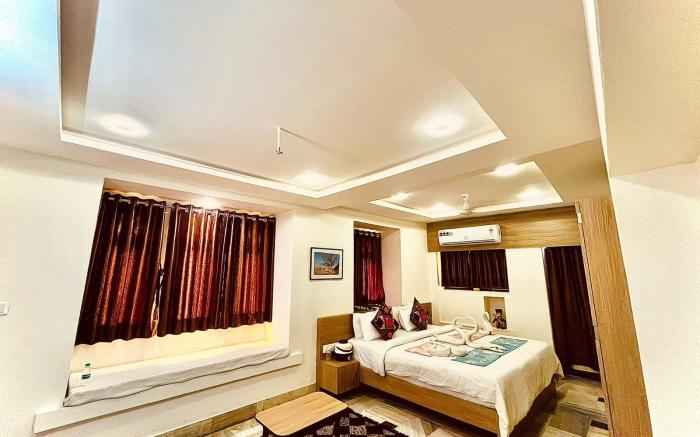 Hotel Vrinda Palace (Fort Veiw)