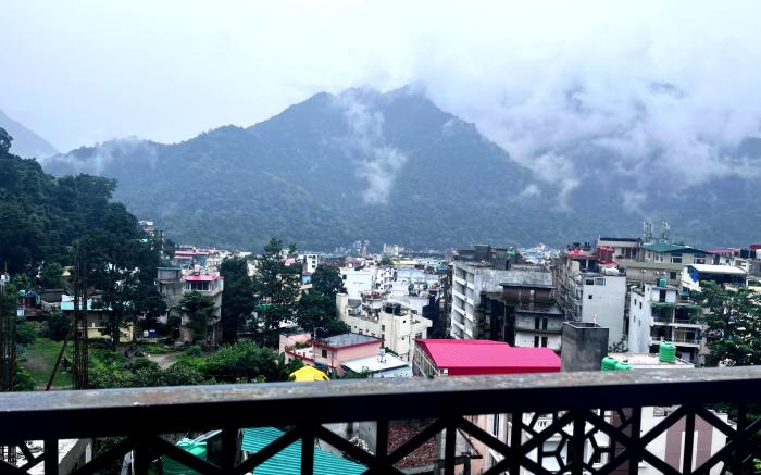 Hotel Tapovan Hill
