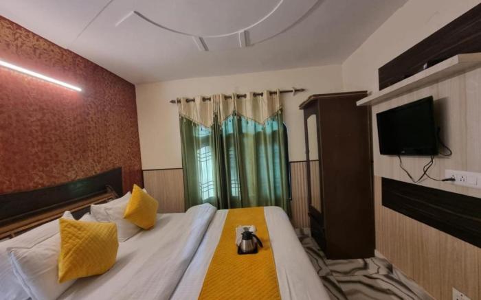 Goroomgo Stay Well Chamba Dalhousie