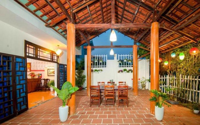 Cua Dai Beach Homestay 