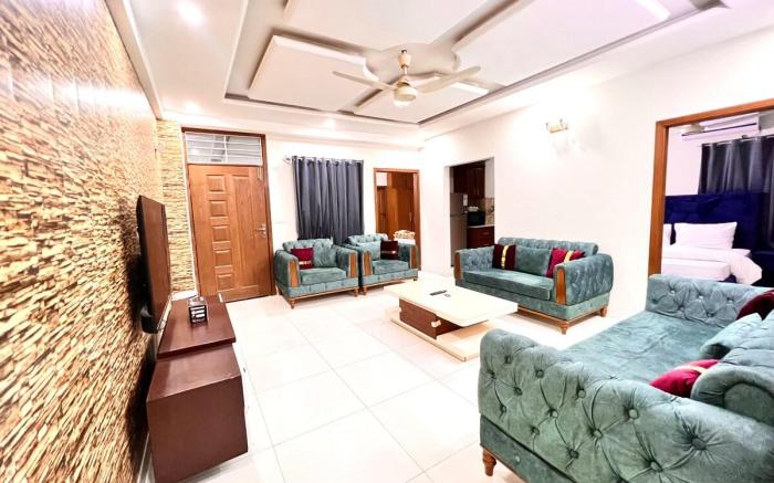 3 Bedrooms Apartment E11/2 Islamabad Family Place