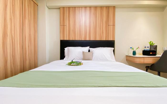 Comfy Minimalist Studio Bassura City By Travelio