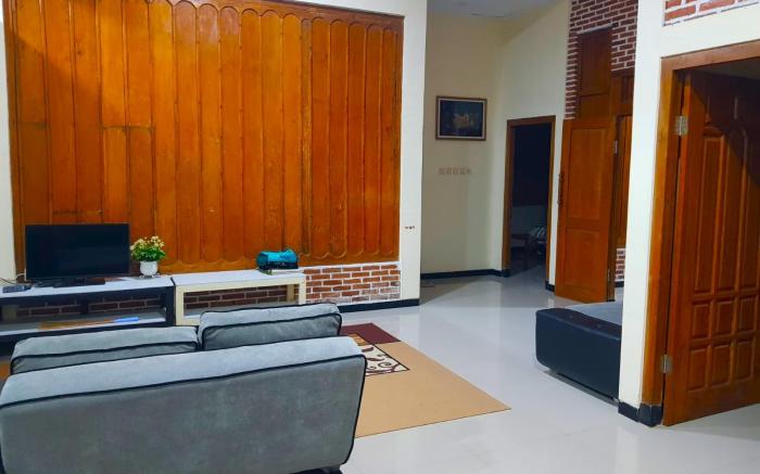 Villa Strawberry Annisa Batu Malang
