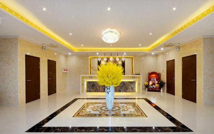 Crown Nguyen Hoang Hotel
