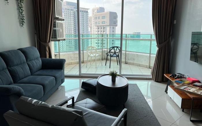 Mansion One Seaview Modern Georgetown  6-8pax