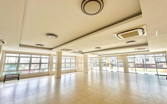 Fully-furnished 1BR unit with balcony