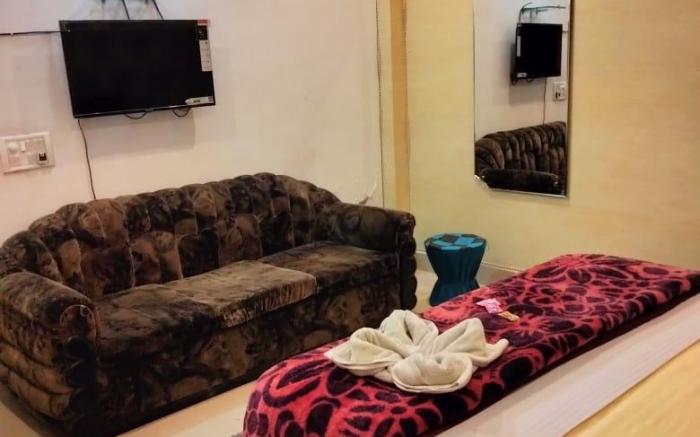 Hotel Karnal Inn