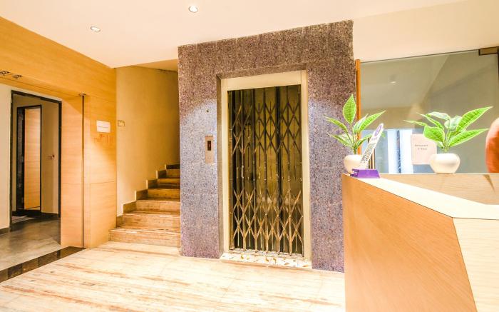 FabHotel Prime Adhirath Grand - 400M from Durgam Cheruvu Metro Station, Madhapur