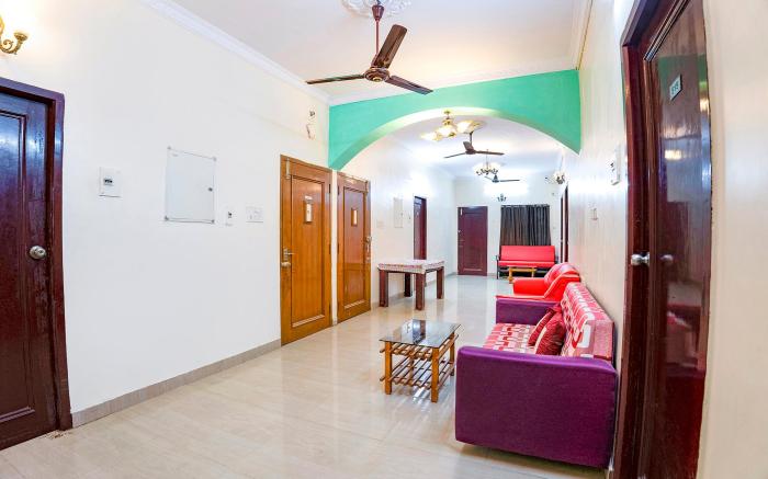 FabHotel Home Tree Service Apartment T Nagar - Nr. Pondy Bazaar & Dindigul Thalapakatti Restaurant