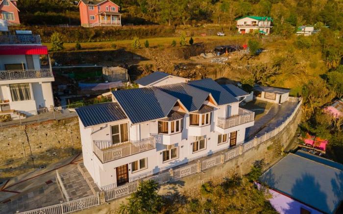 Peace Stay - Lake View 2BHK Villa