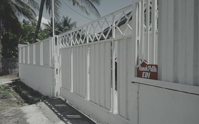 Rumah Putih Edi
