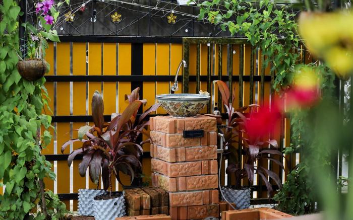 The Golddigger's Resort