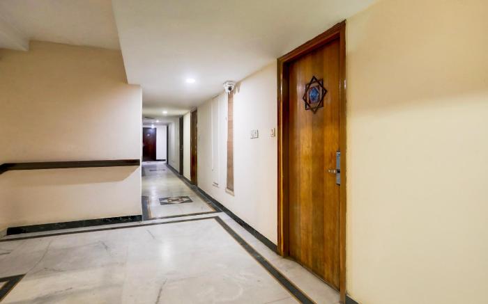 Super Townhouse Padav Square Gwalior formerly Hotel Shelter