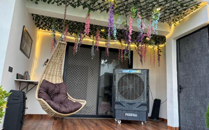 Fun O Peace - Jacuzzi | Private Terrace Garden | Couple Friendly | Noida