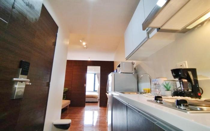 Scandi-Comfort Stay at AIR Makati near Trident
