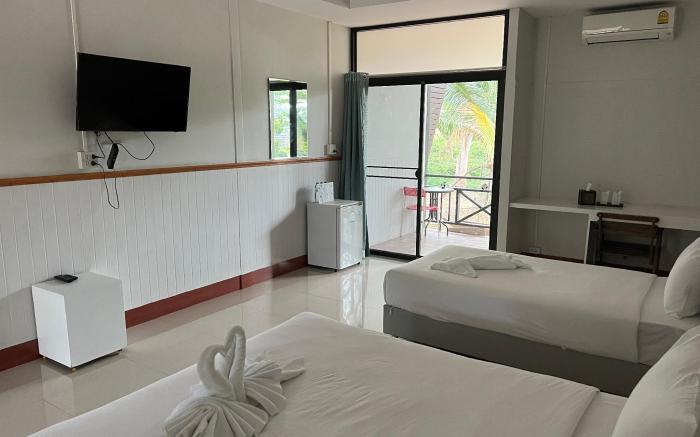 Baan Bua River View Resort