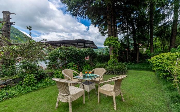 Alaya Stays 4 BHK With Garden & Lake View - Irayna
