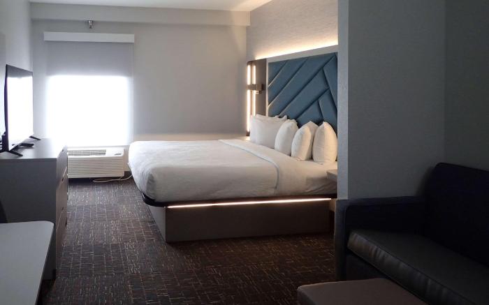 Brentwood Suites Nashville, an Ascend Collection Hotel